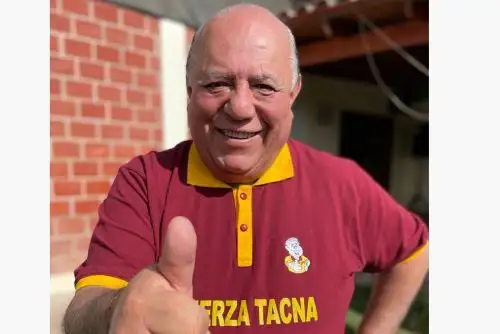 La gobernación regional de Tacna recaería en Luis Torres, del movimiento regional “Fuerza Tacna”, quien alcanzó el 29.7 % de los sufragios, en estas Elecciones Regionales y Municipales 2022, según la encuesta “a boca de urna” realizada por la empresa encuestadora Ipsos.