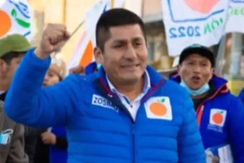 La gobernación regional de Junín recaería en Zósimo Cárdenas, del movimiento regional Sierra y Selva Contigo Junín, quien alcanzó el 32.5 % de los sufragios, en las Elecciones Regionales y Municipales 2022, según la encuesta a boca de urna realizada por la empresa Ipsos.