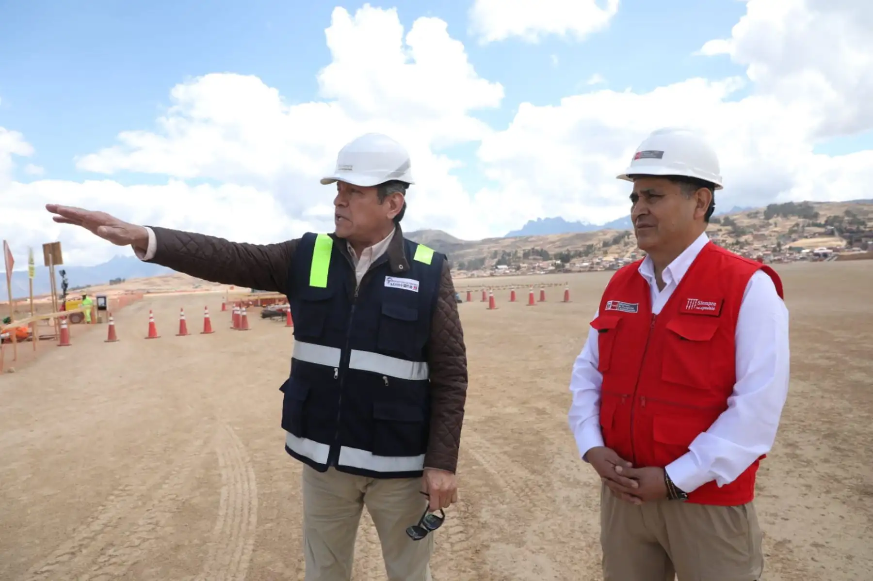Obras en aeropuerto de Chinchero. Cortesía MTC