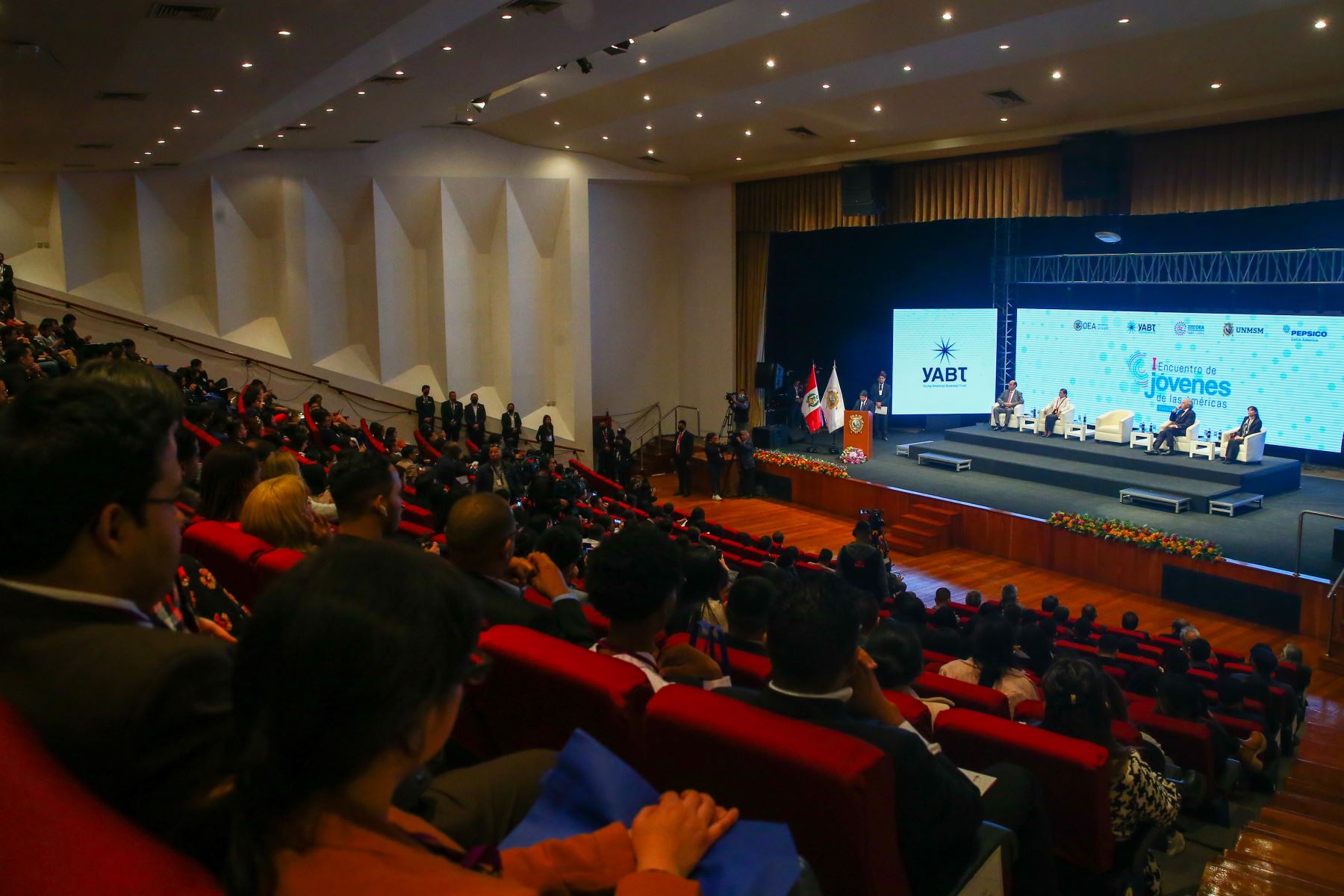 El presidente de la República, Pedro Castillo Terrones, inauguró el I Encuentro de Jóvenes de las Américas: Perú 2022, que congrega a más de 400 jóvenes, en el marco de la próxima apertura de la 52° Asamblea General de la OEA. Foto: ANDINA/Prensa Presidencia