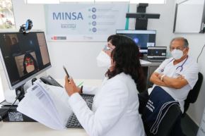 Minsa entrega equipamiento de telesalud a 22 establecimientos de salud de Lima norte . Foto: Minsa