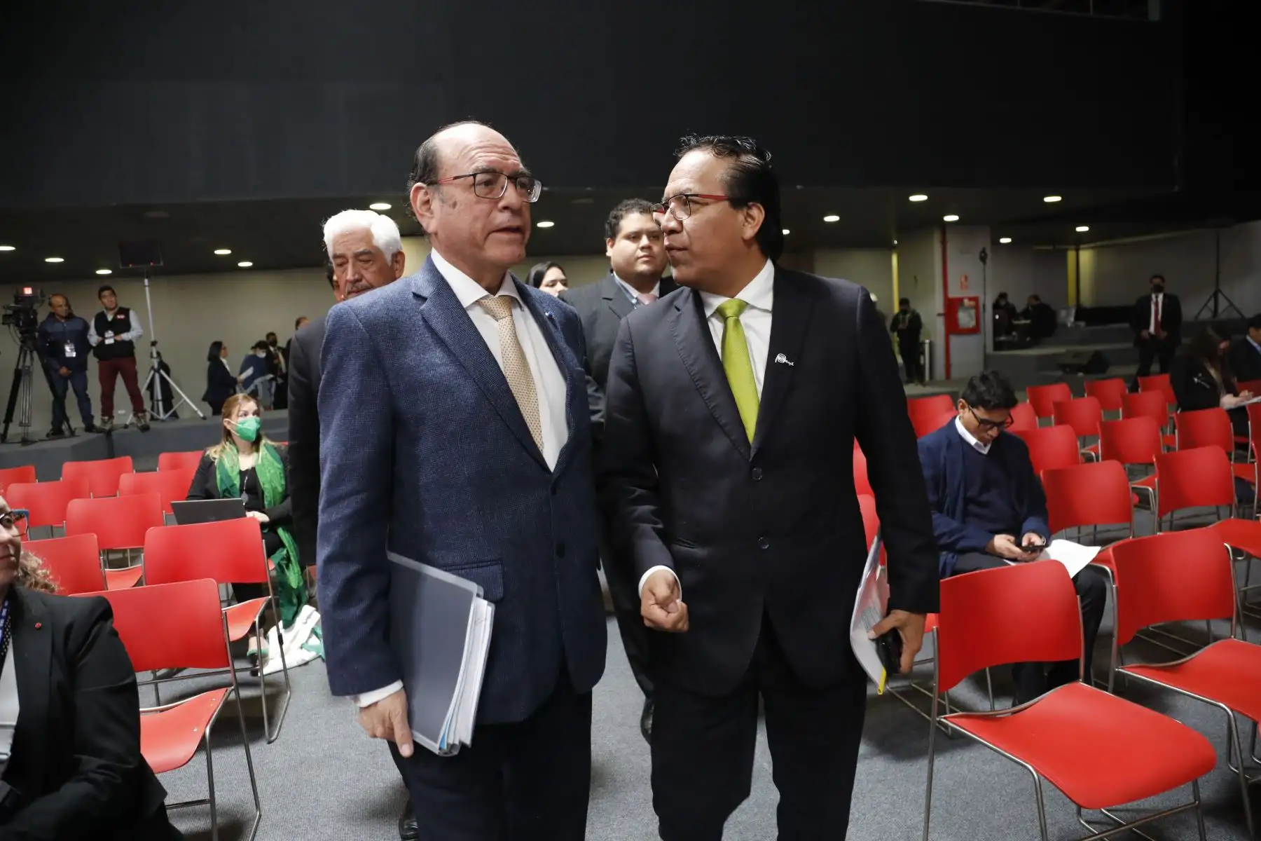 El Canciller César Landa y el Secretario General de la OEA, Luis Almagro, inauguraron el Foro Empresarial “El Perú y el escenario económico regional”, que contó además con la participación del titular del Mincetur, Roberto Sánchez; el titular del Minem y el RP del Perú Emb. Harold Forstyh. Foto: Mincetur