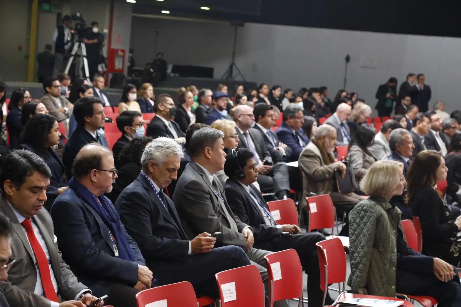 El Canciller César Landa y el Secretario General de la OEA, Luis Almagro, inauguraron el Foro Empresarial “El Perú y el escenario económico regional”, que contó además con la participación del titular del Mincetur, Roberto Sánchez; el titular del Minem y el RP del Perú Emb. Harold Forstyh. Foto: Mincetur