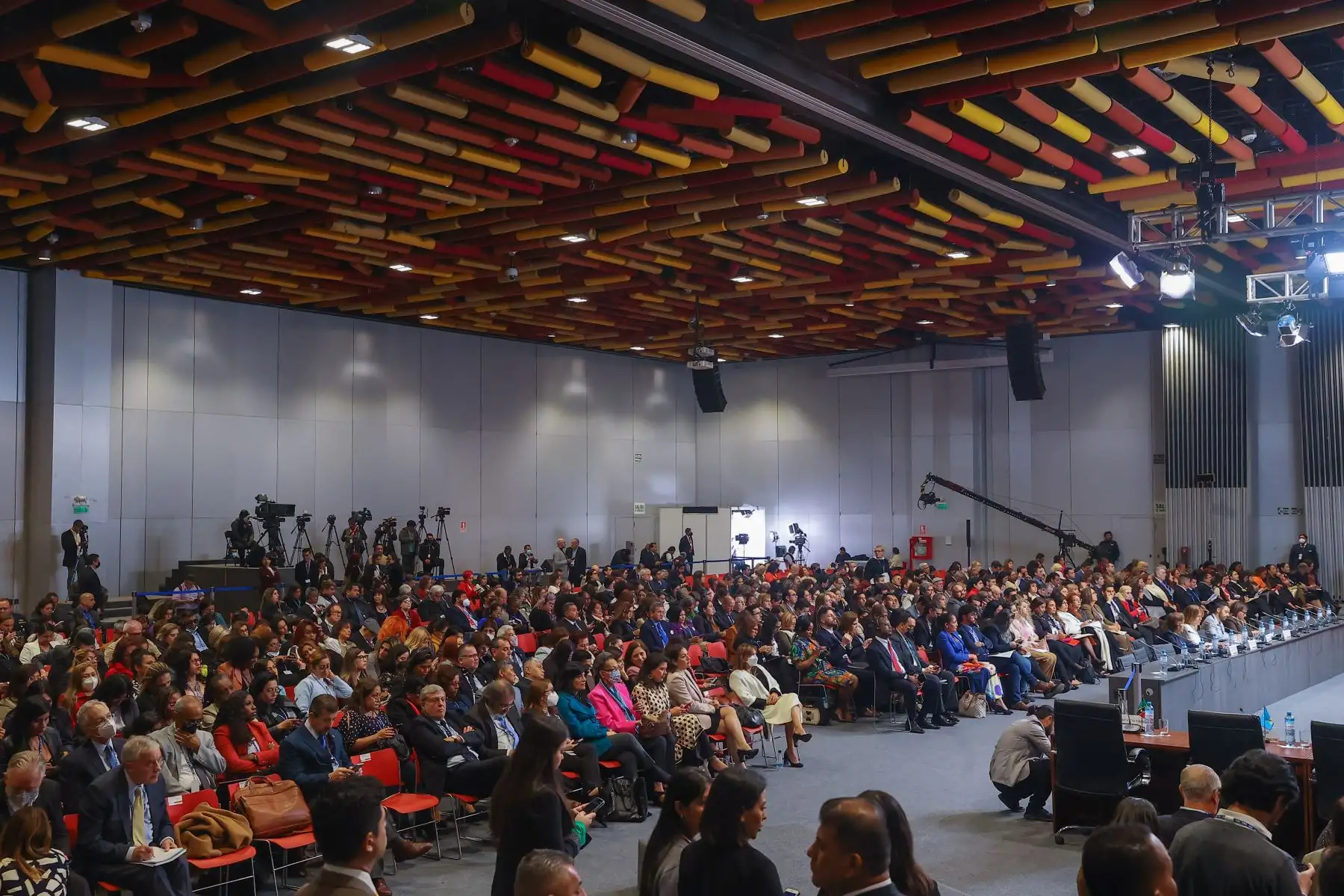 El presidente de la República, Pedro Castillo, inauguró el diálogo de los jefes de delegación con los representantes de las organizaciones de la sociedad civil y otros actores sociales, en el marco del 52º Asamblea General de la OEA.
Foto: ANDINA/Andrés Valle
