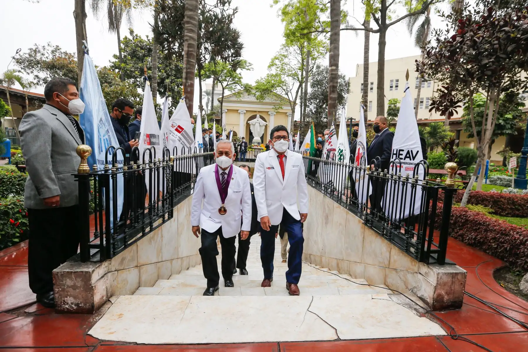 Desde el Hospital 2 de Mayo, el ministro de salud, Jorge López Peña, participa en la ceremonia en conmemoración del día de la Medicina Peruana y el 87° aniversario de creación institucional.

Foto:ANDINA/MINSA