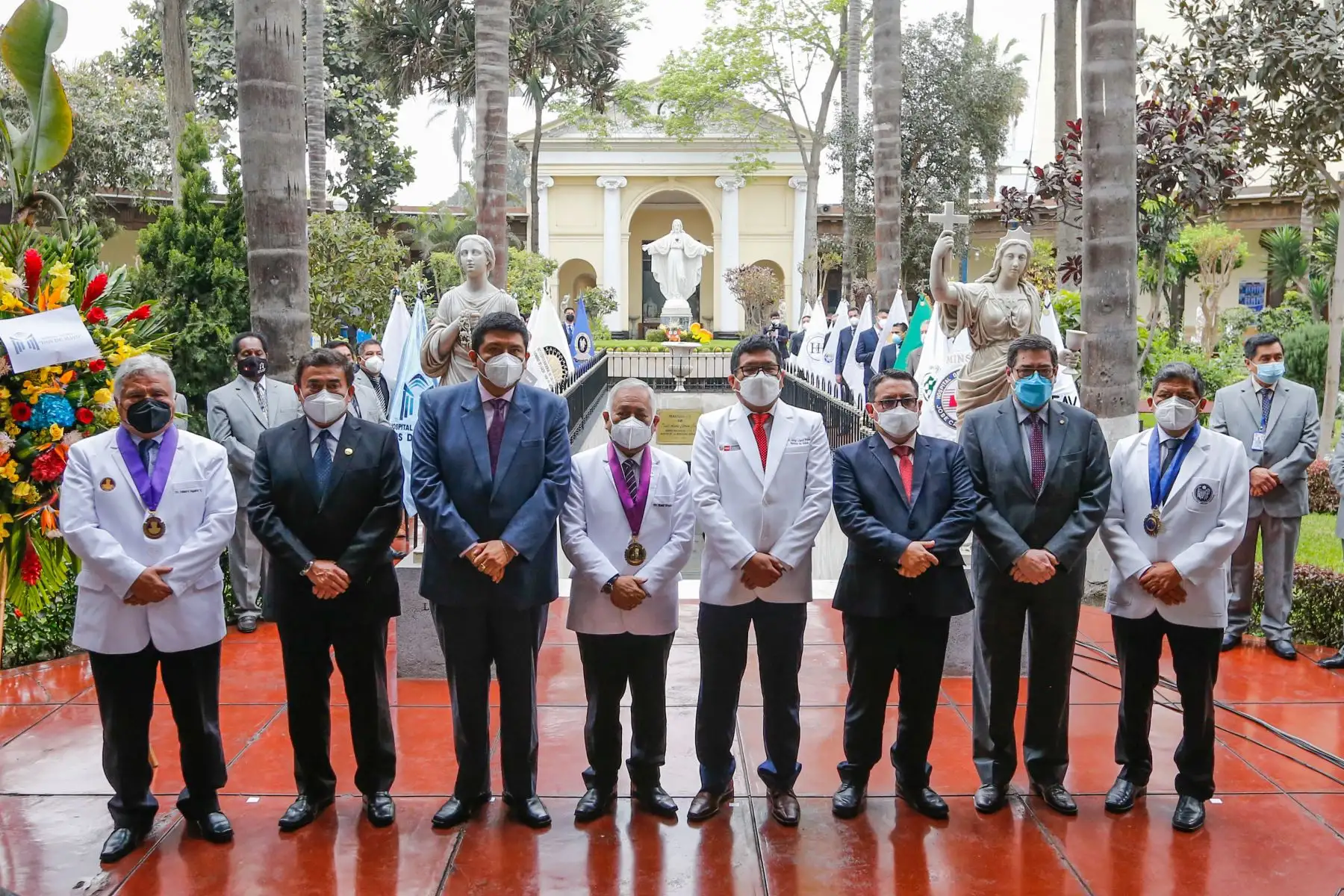 Desde el Hospital 2 de Mayo, el ministro de salud, Jorge López Peña, participa en la ceremonia en conmemoración del día de la Medicina Peruana y el 87° aniversario de creación institucional.

Foto:ANDINA/MINSA