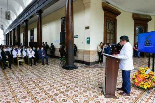 Ministro López encabezó ceremonia de conmemoración por el Día de la Medicina Peruana. Foto: ANDINA/Difusión.