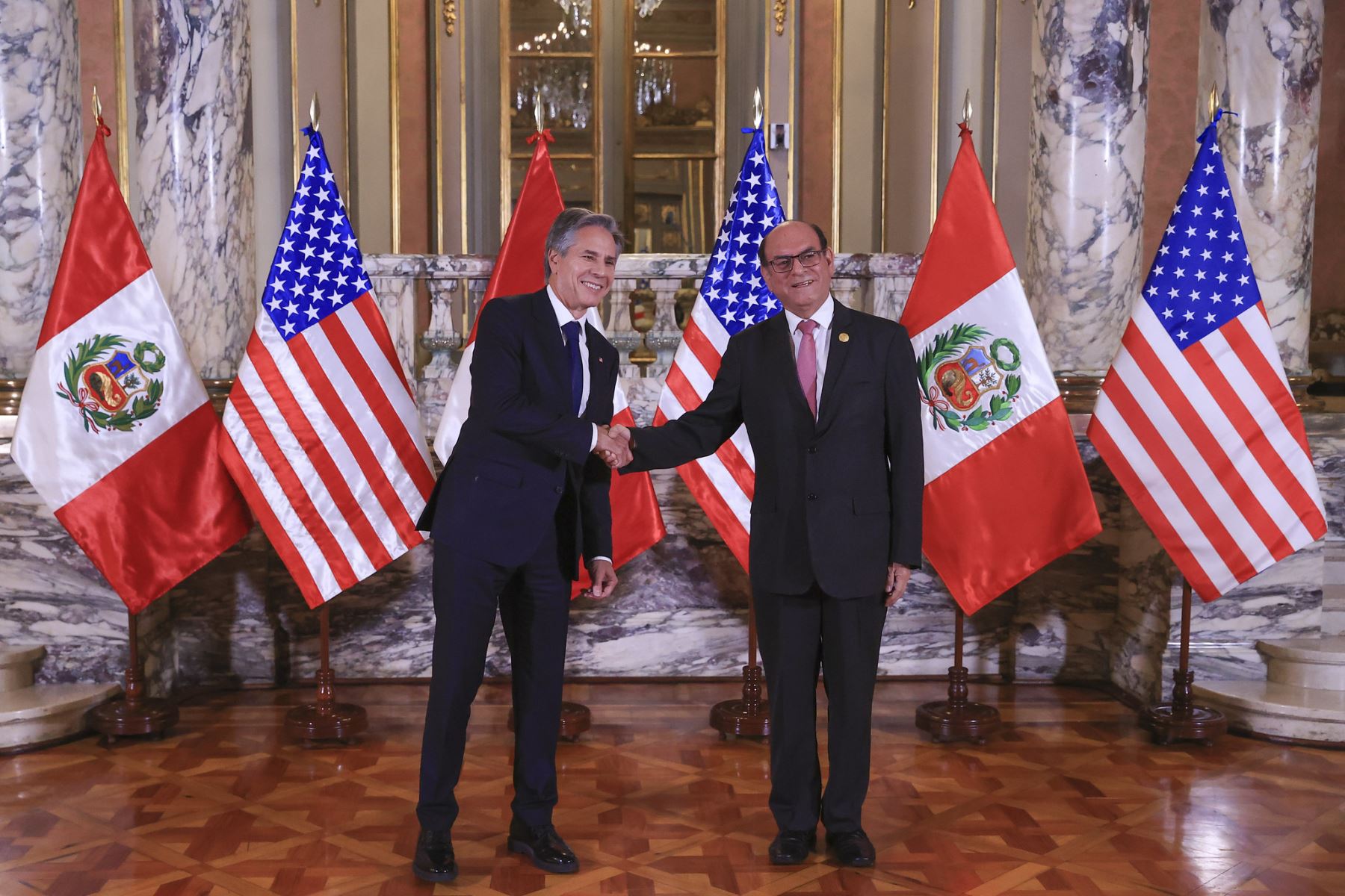 Presidente de la República, Pedro Castillo, sostiene reunión con el secretario de Estado de los Estados Unidos de América, Antony Blinken

Foto: ANDINA/Prensa Presidencia