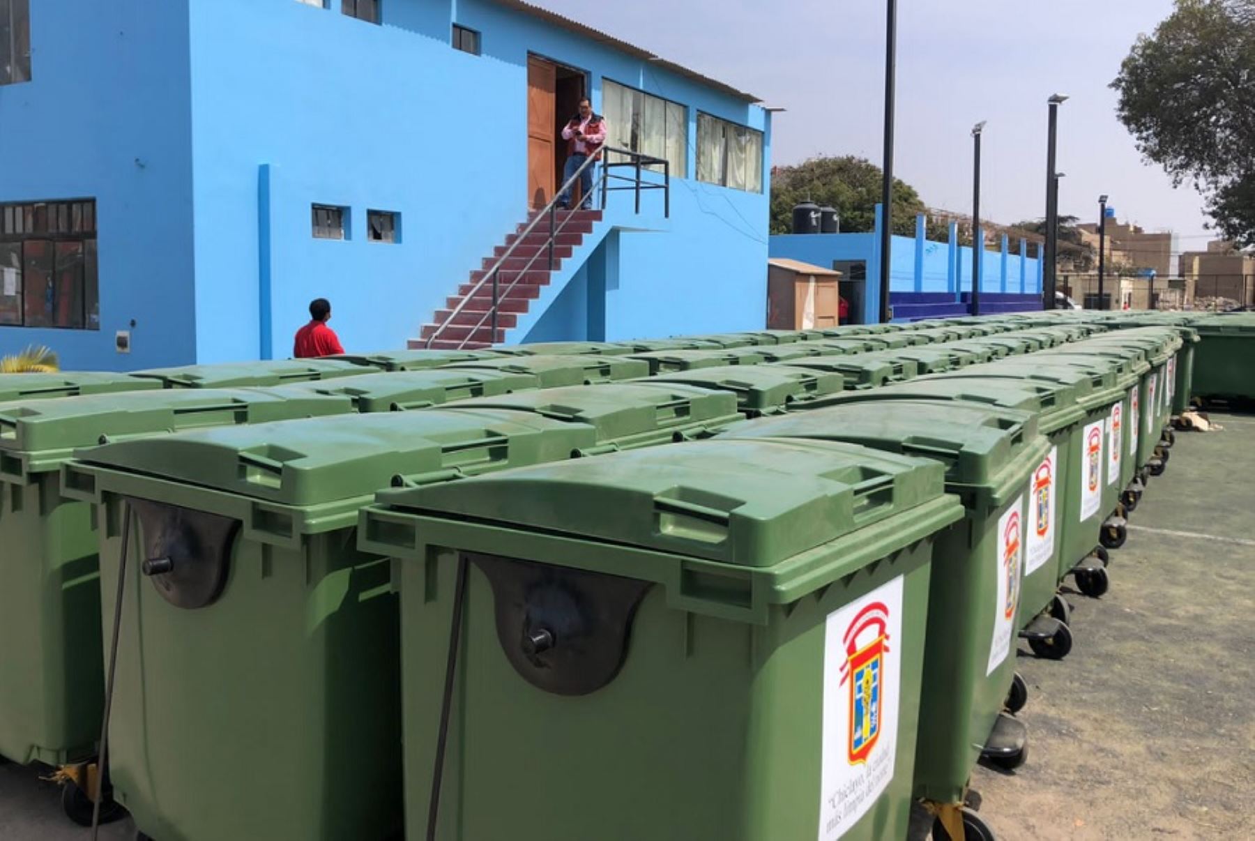 La municipalidad provincial de Chiclayo adquirió, mediante un proceso de adjudicación simplificada, 600 contenedores para limpieza pública.