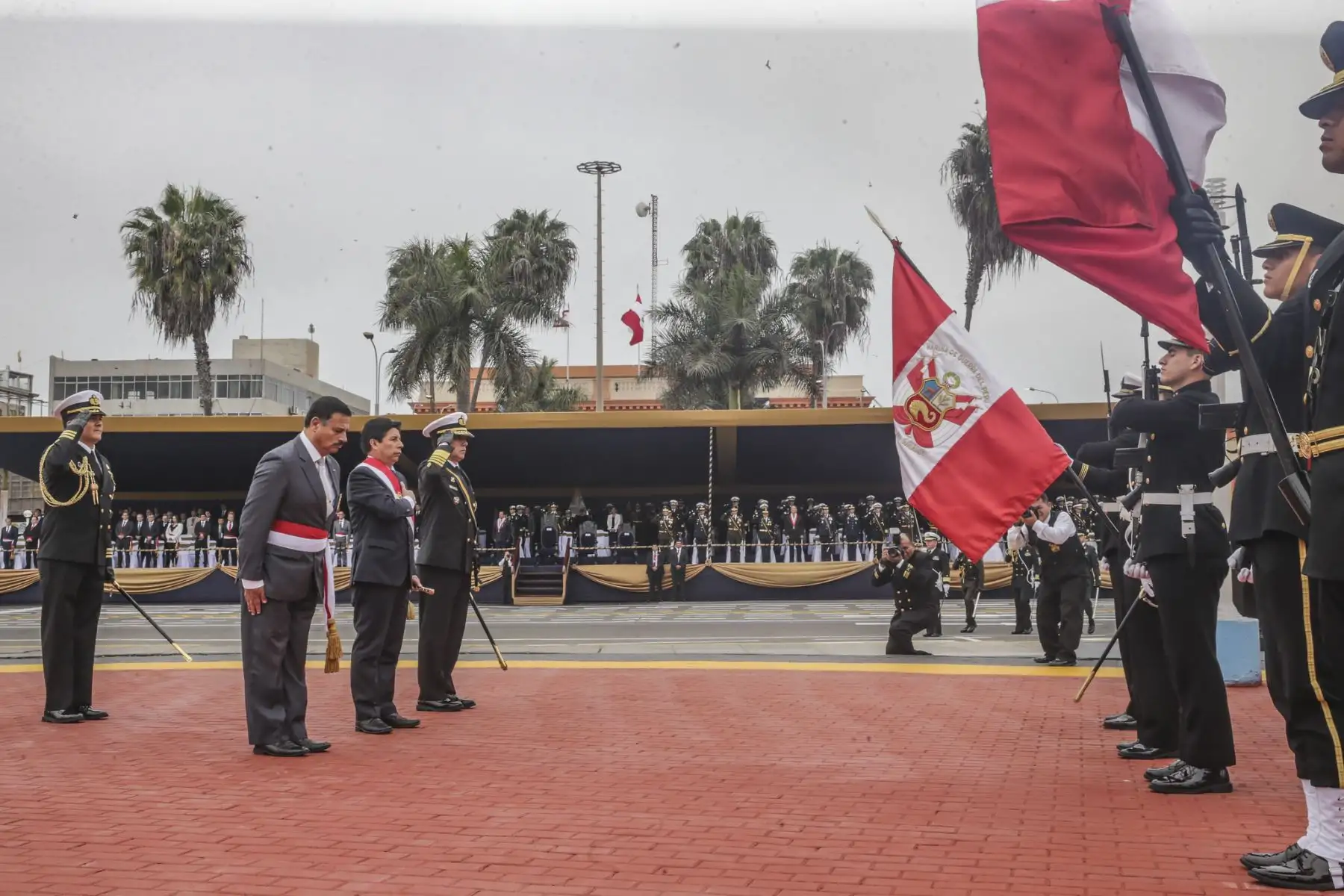 Presidente Pedro Castillo participa en Ceremonia por el 201 aniversario de la Marina de Guerra del Perú y conmemoración por el 143 aniversario del Combate de Angamos

Foto: ANDINA/Prensa Presidencia