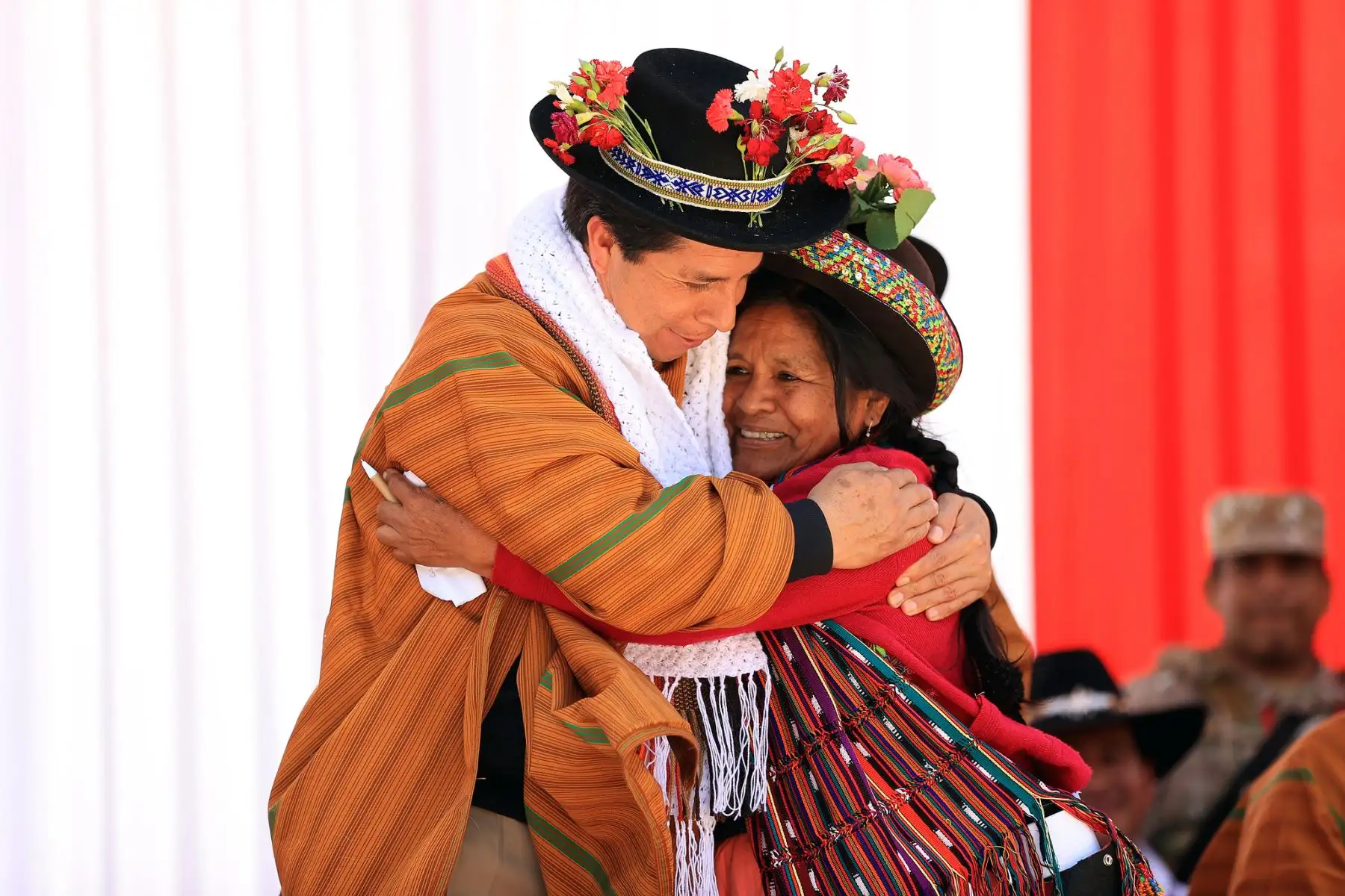 El presidente de la República, Pedro Castillo, presidió ceremonia de conmemoración por el 208 aniversario de la primera jura de la independencia de Cangallo, en Ayacucho. Fue recibido por el gobernador regional de Ayacucho, Carlos Rúa Carbajal y autoridades locales. Foto: ANDINA/Prensa Presidencia