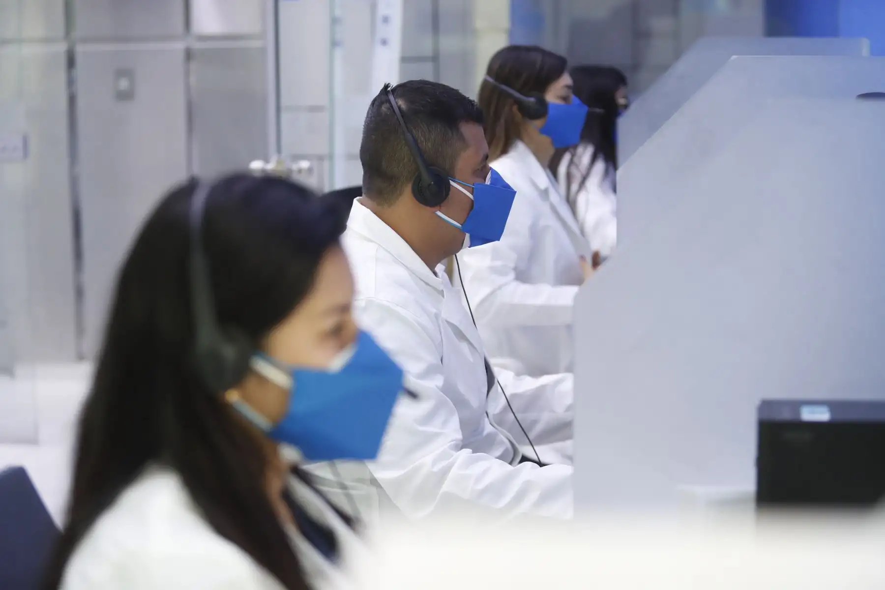 En el Día de la Salud Mental, el Seguro Social de Salud (EsSalud) informó que, en enero a septiembre del 2022, atendió 20935 casos por problemas de depresión, ansiedad, bipolaridad y otros transtornos; a través de la Línea 107, opción 3, y el servicio del teleconsulta del CENATE, a nivel nacional. Foto: ANDINA/Renato Pajuelo