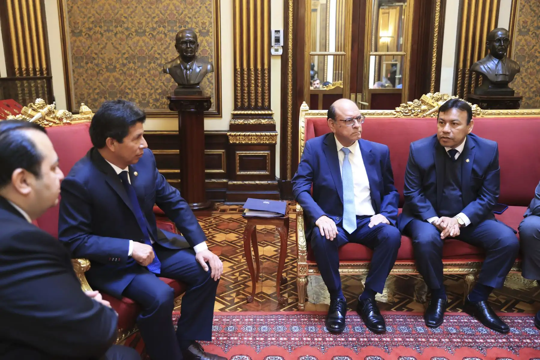 Presidente de la República, Pedro Castillo, sostiene audiencia con el vicepresidente de la Comisión Interamericana de Derechos Humanos (CIDH) y relator para Perú, Edgar Stuardo Ralon Orellana. Foto: ANDINA/ Prensa Presidencia
