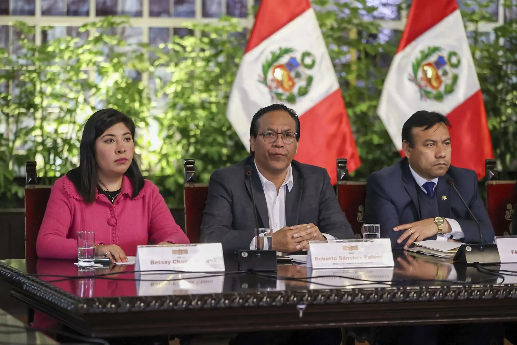 Conferencia de prensa del Presidente de la República acompañado del Consejo de Ministros.

Foto: ANDINA/Prensa Presidencia