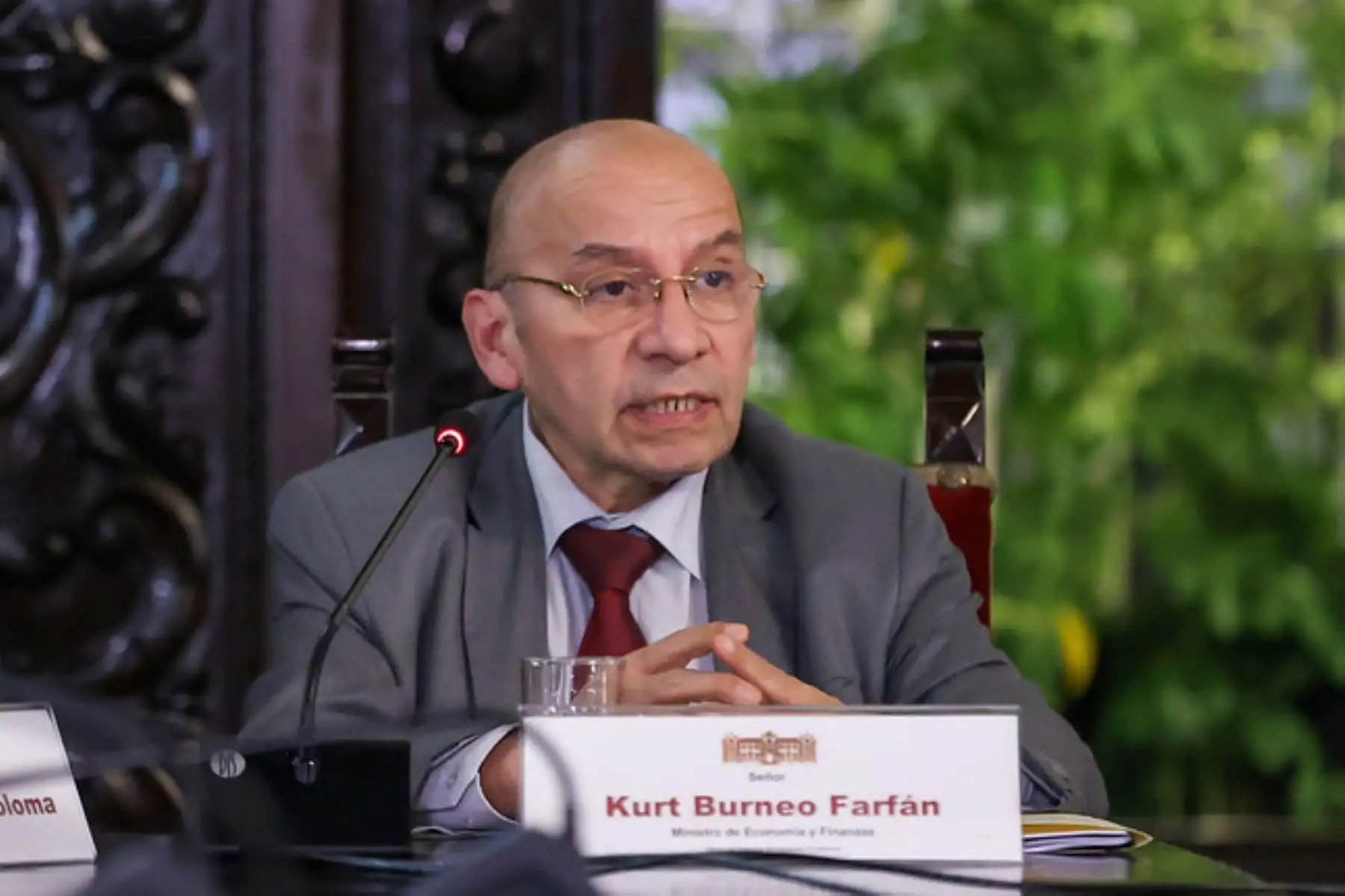Ministro de Economía y Finanzas, Kurt Burneo.
