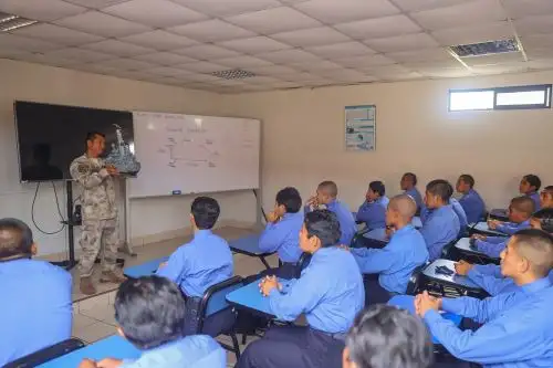 La Marina de Guerra del Perú a través de la Escuela de Grumetes, ofrece a la juventud una alternativa de vida, al brindarles además de una formación militar, una Educación Técnico Productiva en el transcurso de su Servicio Militar. 
Foto: ANDINA/Andrés Valle