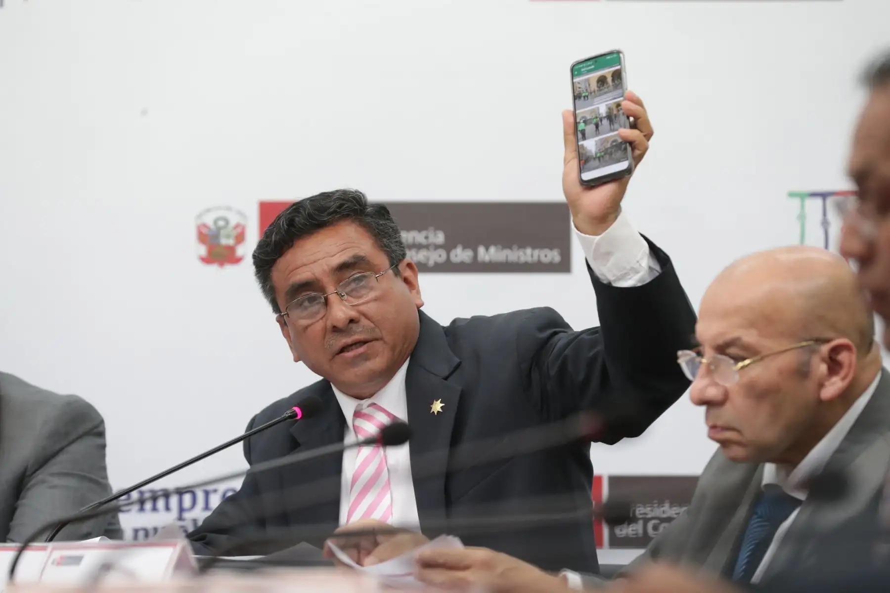 El ministro del Interior, Willy Huerta, sostuvo hoy que su sector apoya la lucha contra la corrupción y la captura de personas buscadas por la justicia, a través de la Policía Nacional. Foto: PCM