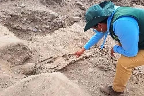 Parque de las Leyendas: hallan cementerio colonial en huaca Tres Palos. Foto: ANDINA/Difusión.
