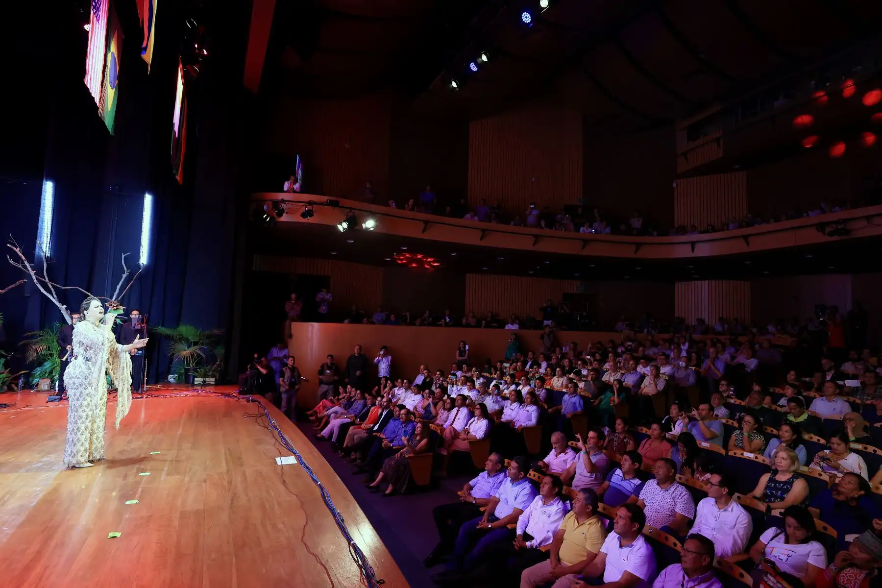 El jefe de Estado, Pedro Castillo, participó en la Conferencia Global de Gobernadores por el Clima y el Bosque, en la ciudad de Moyobamba capital de la Región San Martín.
Foto: ANDINA/Presidencia Perú