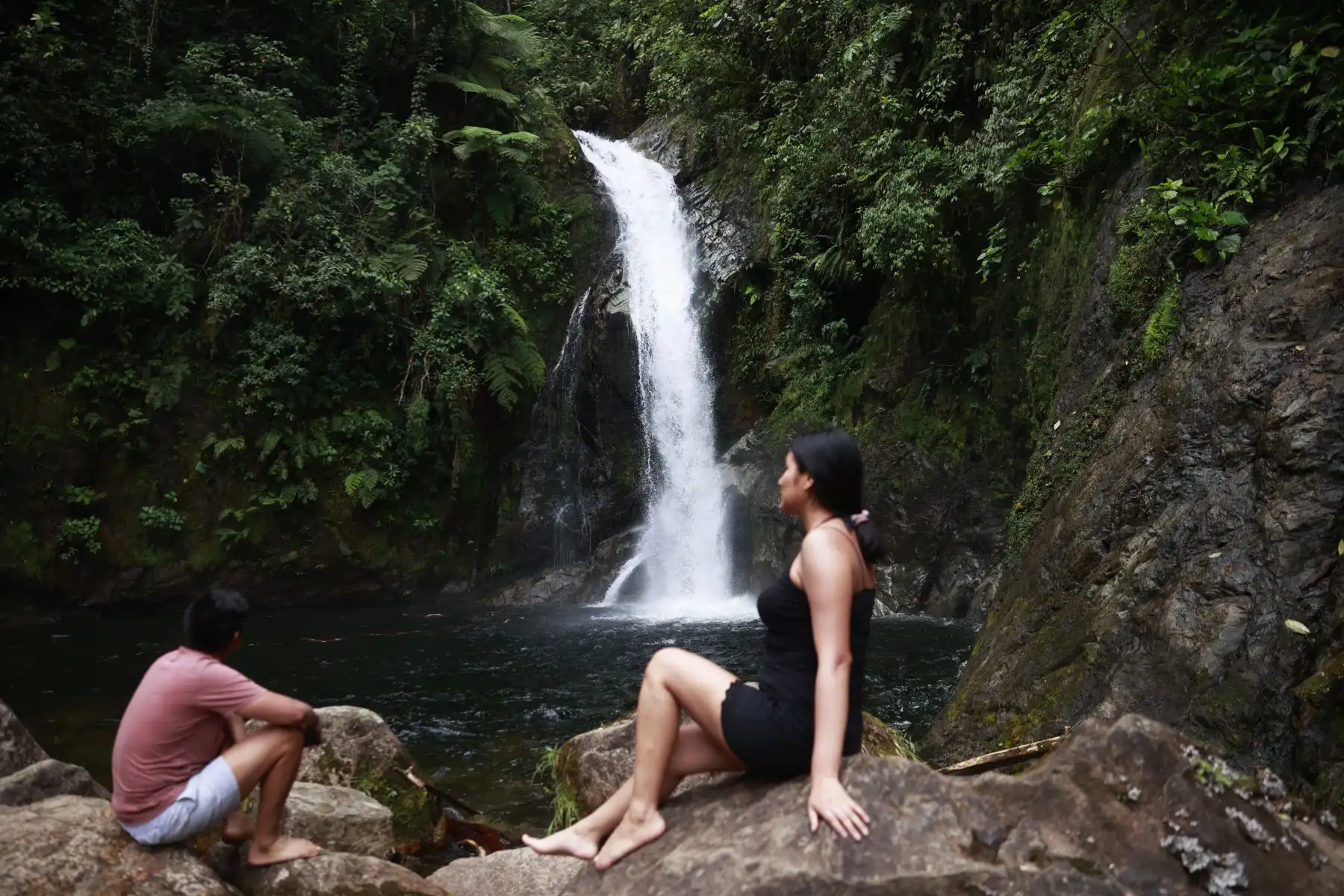 Catarata Gallito de las Rocas, ubicada en el pueblo de San Antonio, en el distrito de Pampa Hermosa. Foto: ANDINA/Melina Mejía