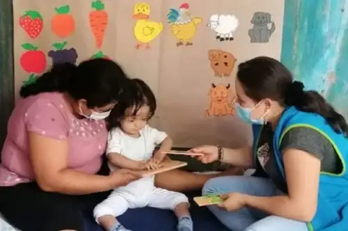 El Programa Nacional Cuna Más del Ministerio de Desarrollo e Inclusión Social (Midis) renovó su compromiso de atención integral e inclusiva con sus más de 160 usuarias y usuarios menores de 36 meses de edad, que se encuentran en condición de vulnerabilidad, pobreza y pobreza extrema en todo el país.