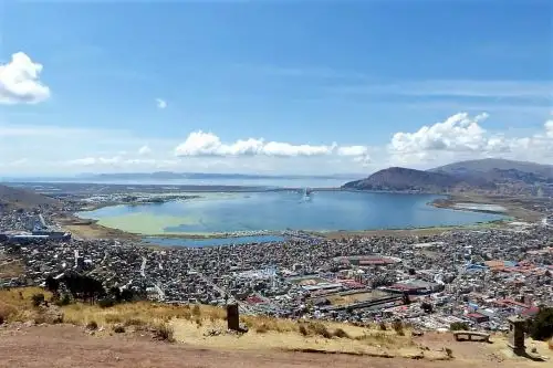 Vista panorámica de Puno y el lago Titicaca. Foto: Sunass/Difusión.