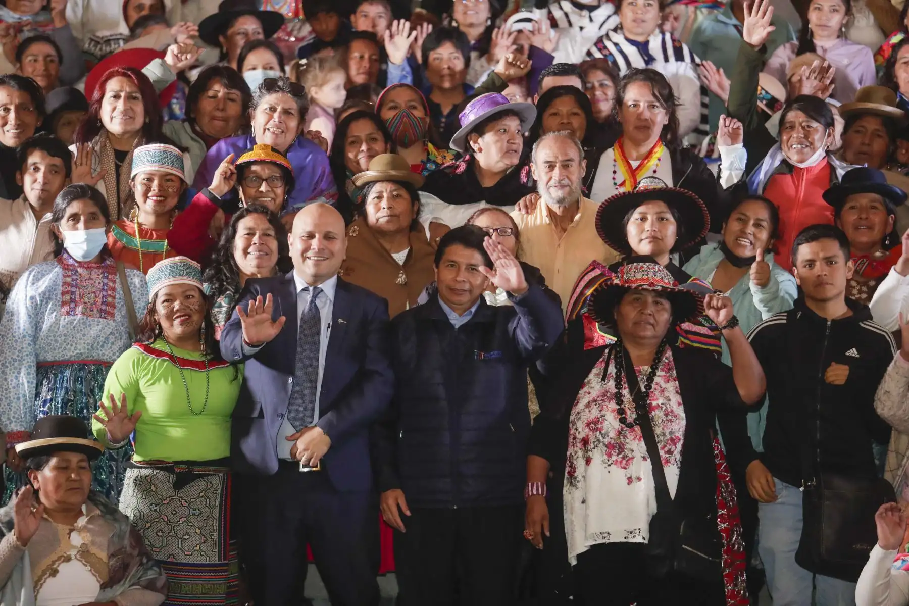 En el Patio de Honor de Palacio de Gobierno, el presidente de la República, Pedro Castillo Terrones, sostiene reunión con mujeres líderes y representantes del ámbito rural, agrario y productivo.Foto: ANDINA/Prensa Presidencia