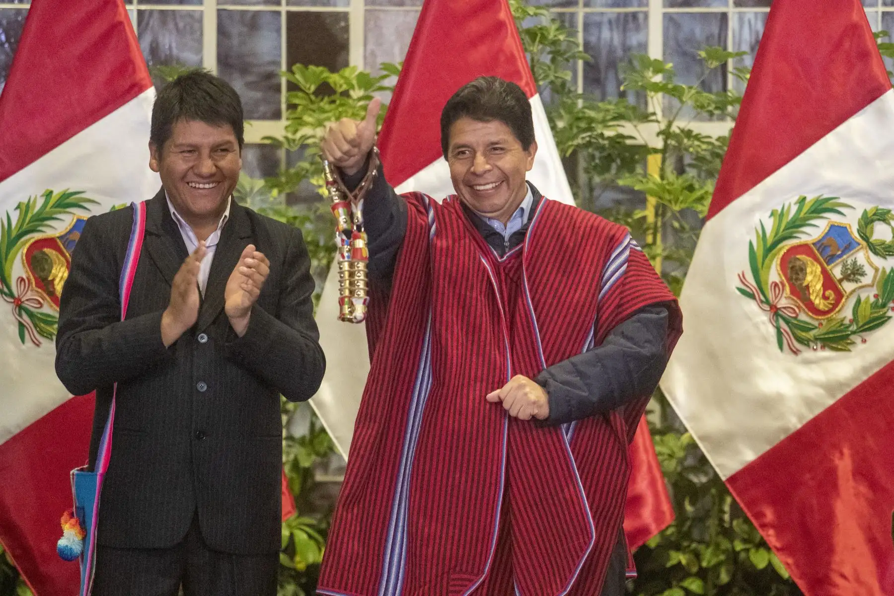 El presidente de la República, Pedro Castillo, se reunió con tenientes gobernadores y representantes de la provincia de Huancané, Puno, en Palacio de Gobierno. Foto: ANDINA/Prensa Presidencia