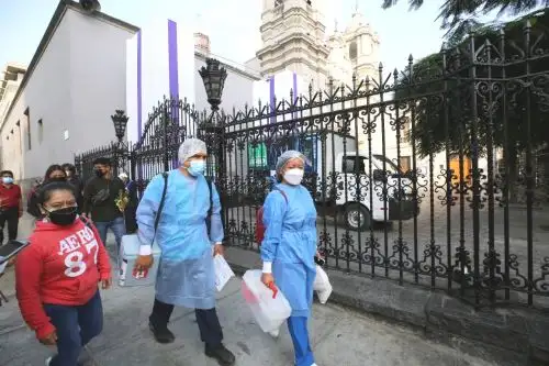 Señor de los Milagros: 12 brigadas del Minsa vacunarán durante la procesión. Foto: ANDINA/Difusión.