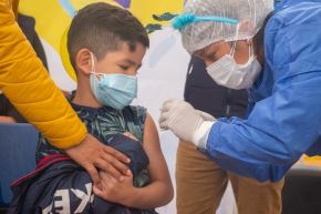 Minsa invocó a los padres de familia a dar su autorización para la vacunación en sus colegios y a los docentes del Ministerio de Educación a sumarse a esta actividad de prevención. Foto: Cortesía