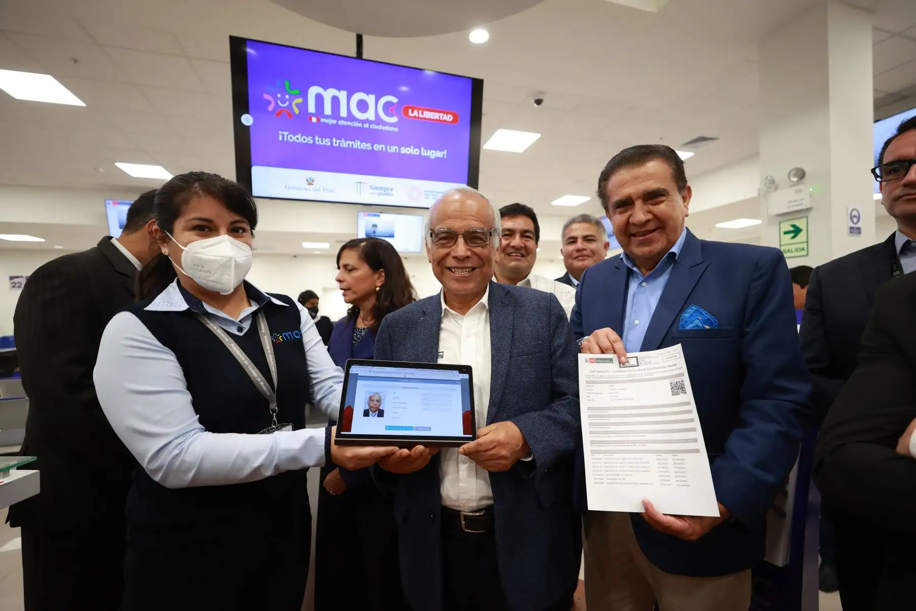 El titular de la PCM,Aníbal Torres Vásquez,inauguró el Centro de Mejor Atención al Ciudadano (MAC), en el Centro Comercial Real Plaza del distrito de Trujillo .Foto: ANDINA/PCM