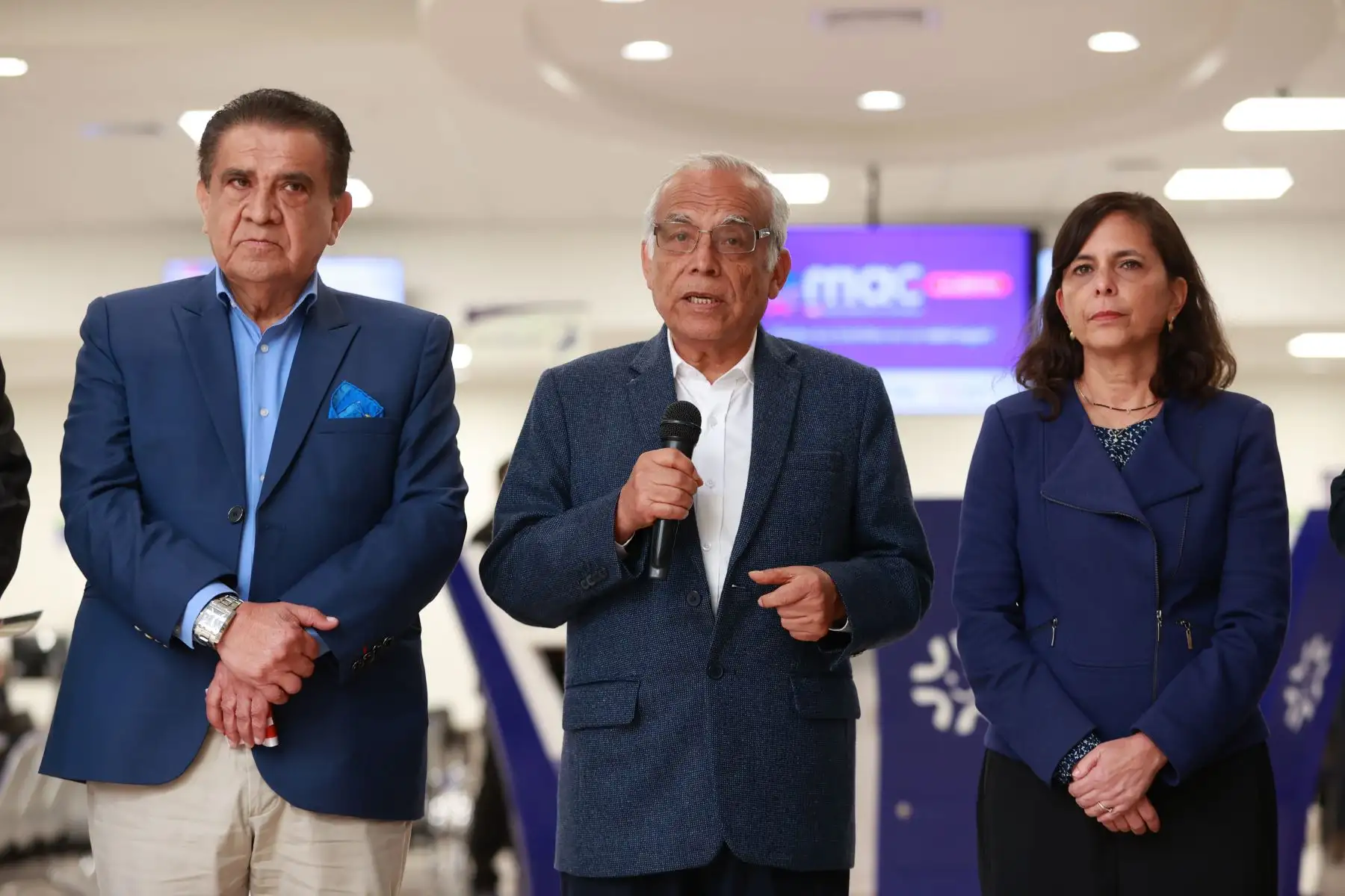 El titular de la PCM,Aníbal Torres Vásquez,inauguró el Centro de Mejor Atención al Ciudadano (MAC), en el Centro Comercial Real Plaza del distrito de Trujillo .Foto: ANDINA/PCM