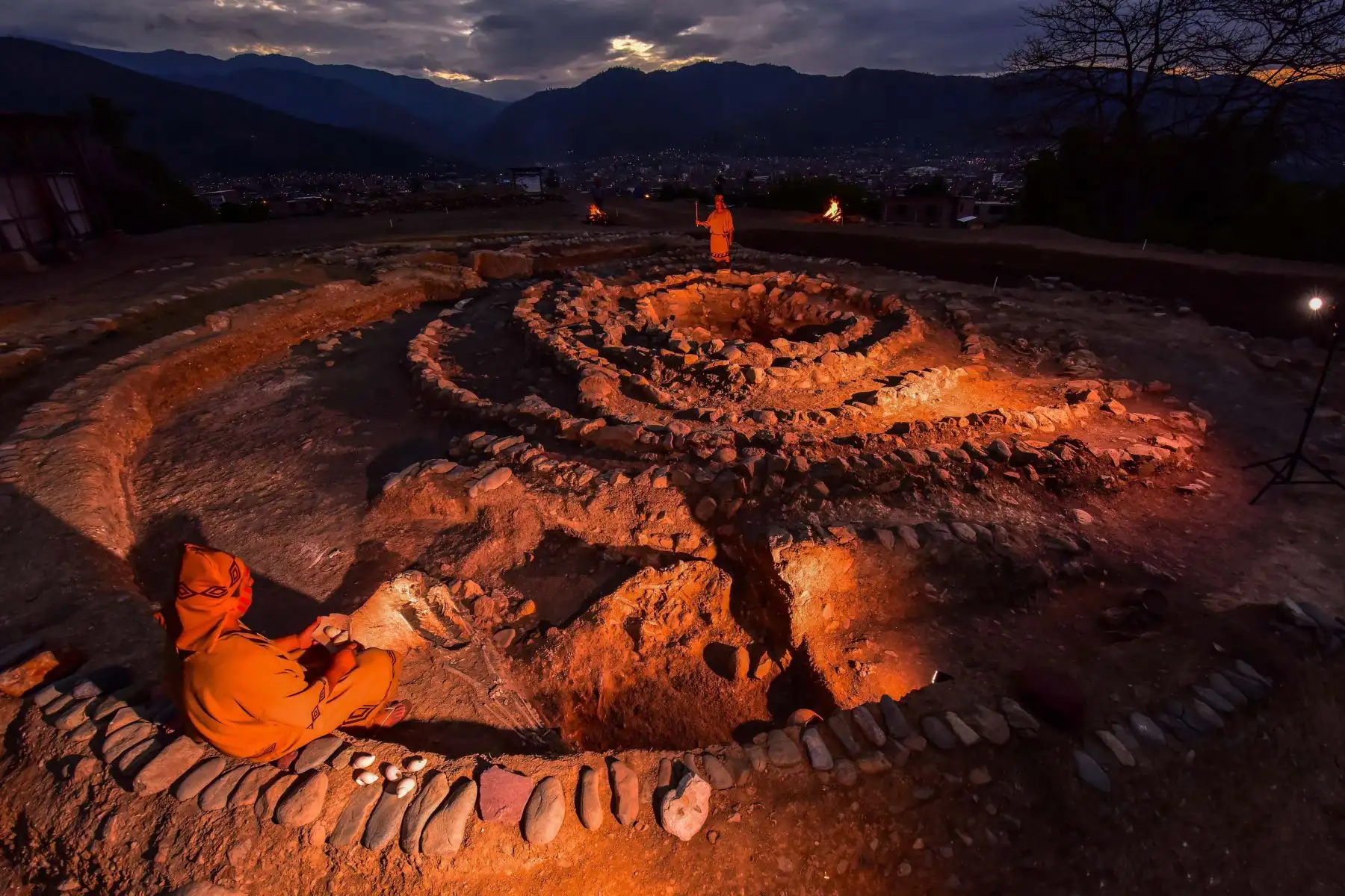 Templo arqueológico Montegrande, Jaén, Cajamarca – Perú .El sitio arqueológico Montegrande se encuentra ubicado al sur de la ciudad de Jaén a 3.5. km. a unos 10 minutos de la plaza de armas; en las inmediaciones del sector Montegrande. Foto: Asociación para la Investigación Científica de la Amazonía
