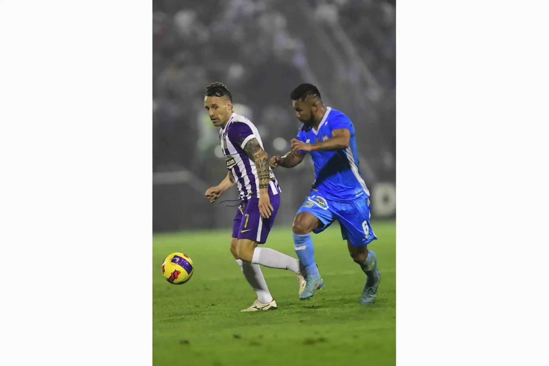 Alianza Lima derrotó esta noche por 2-0 al Deportivo Binacional de Puno y tomó por asalto la punta del torneo Clausura, con 36 puntos, uno más que el Sporting Cristal.

Foto: ANDINA/liga 1