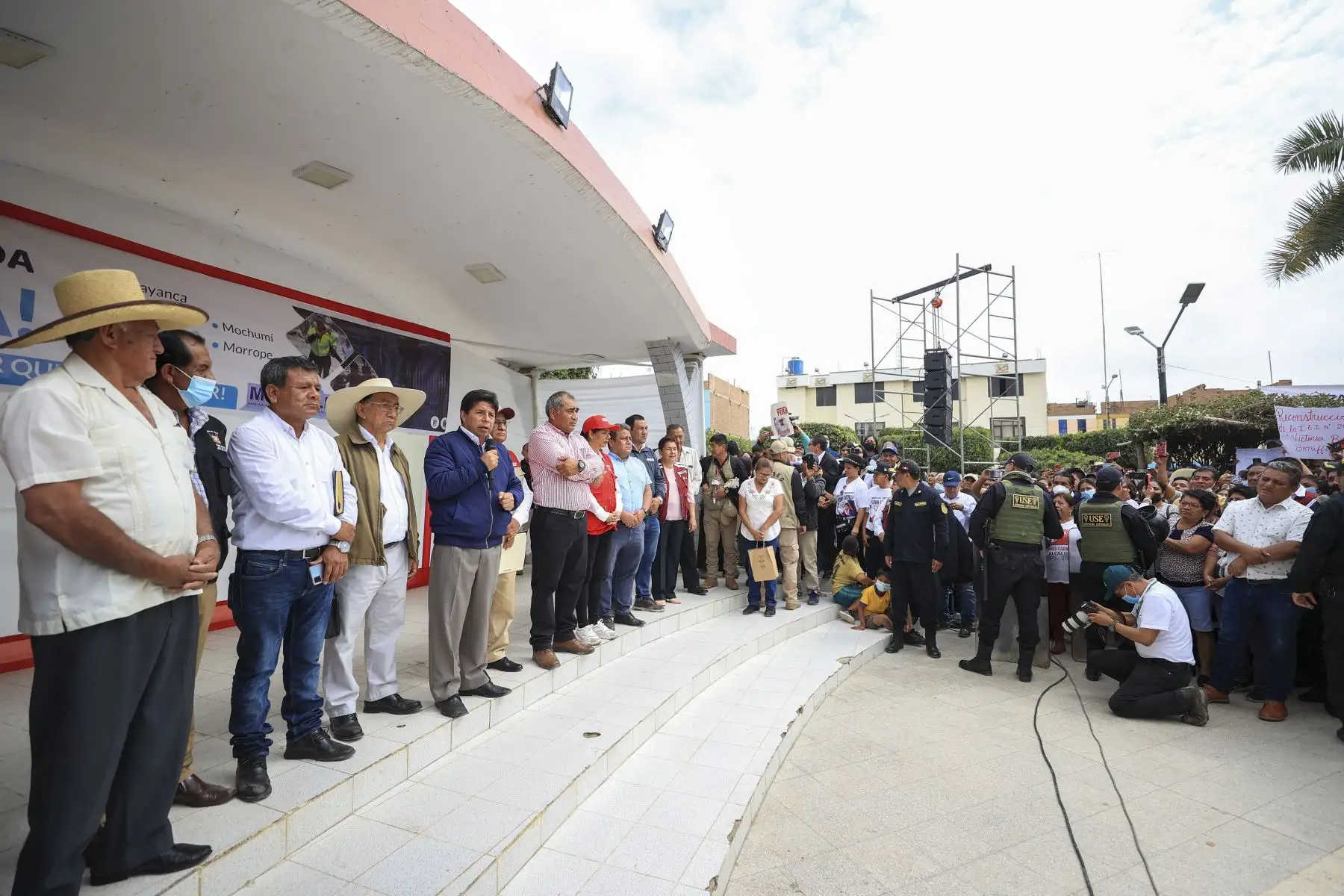 Presidente de la República sostiene encuentro con la población de Pacora previo a la instalación de la mesa de diálogo para impulsar el proyecto La Calzada. Foto: ANDINA/Prensa Presidencia