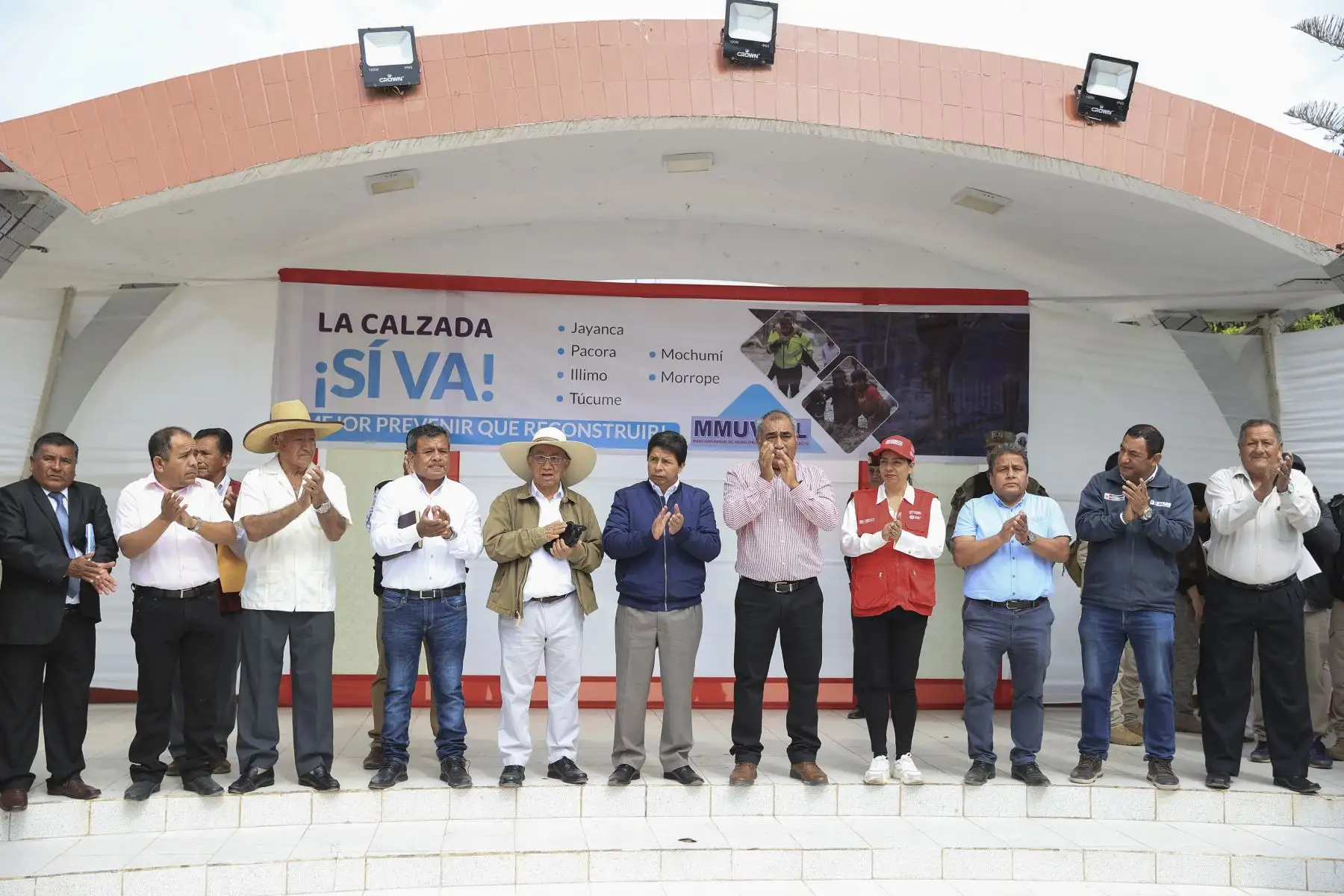 Presidente de la República sostiene encuentro con la población de Pacora previo a la instalación de la mesa de diálogo para impulsar el proyecto La Calzada. Foto: ANDINA/Prensa Presidencia