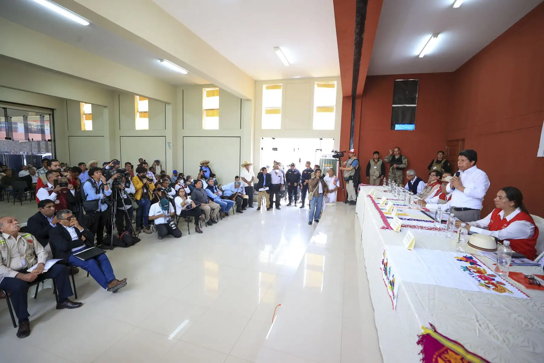 Presidente de la República participó en mesa de diálogo para concretar proyecto La Calzada.

Foto: ANDINA/Prensa Presidencia
