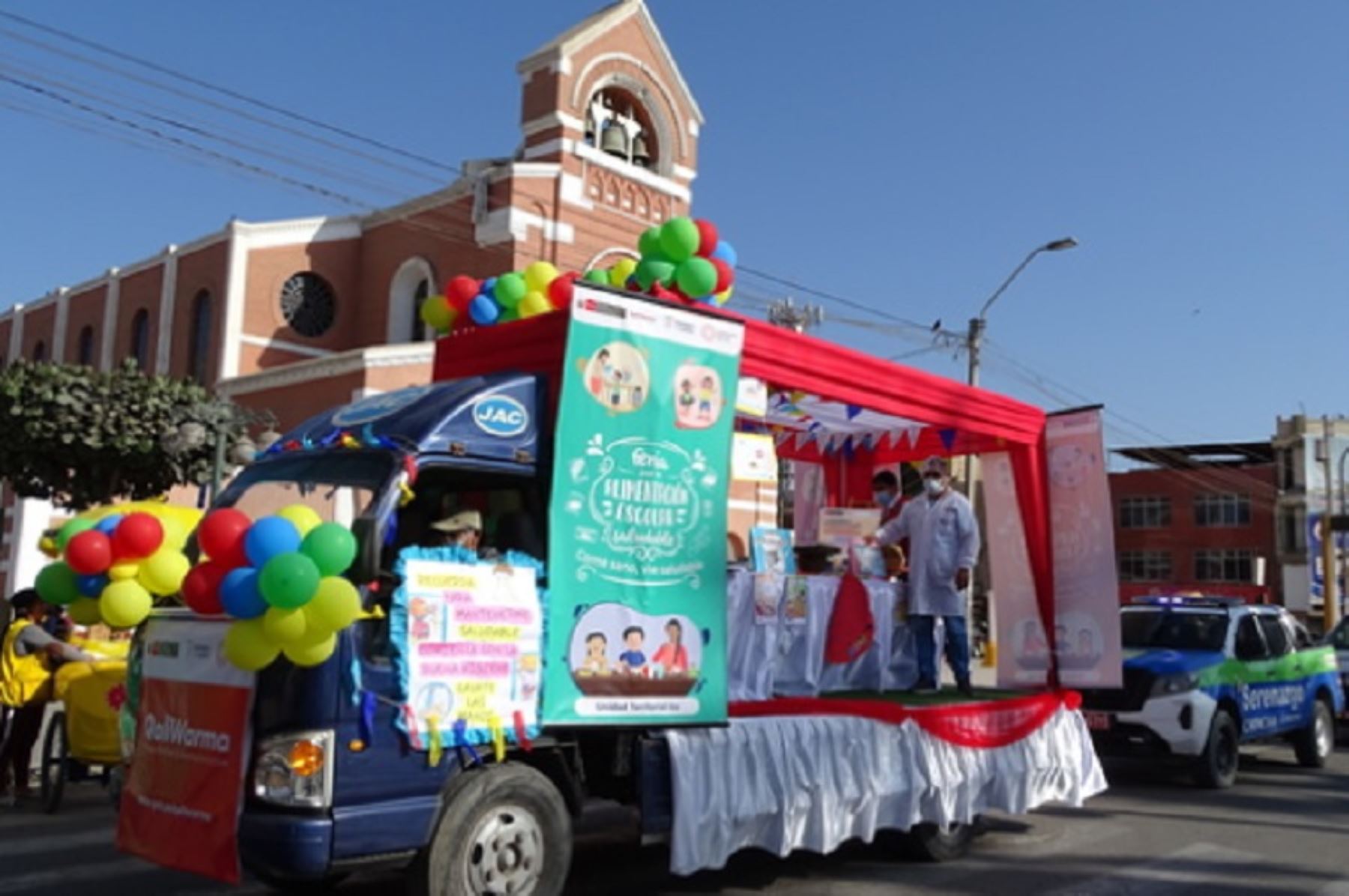 Con un pasacalle multisectorial, el Programa Nacional de Alimentación Escolar Qali Warma informó en la provincia de Chincha, en el departamento de Ica, acerca del inicio del Proceso de Compras Electrónico 2023, que busca adjudicar proveedores para la prestación del servicio alimentario escolar.