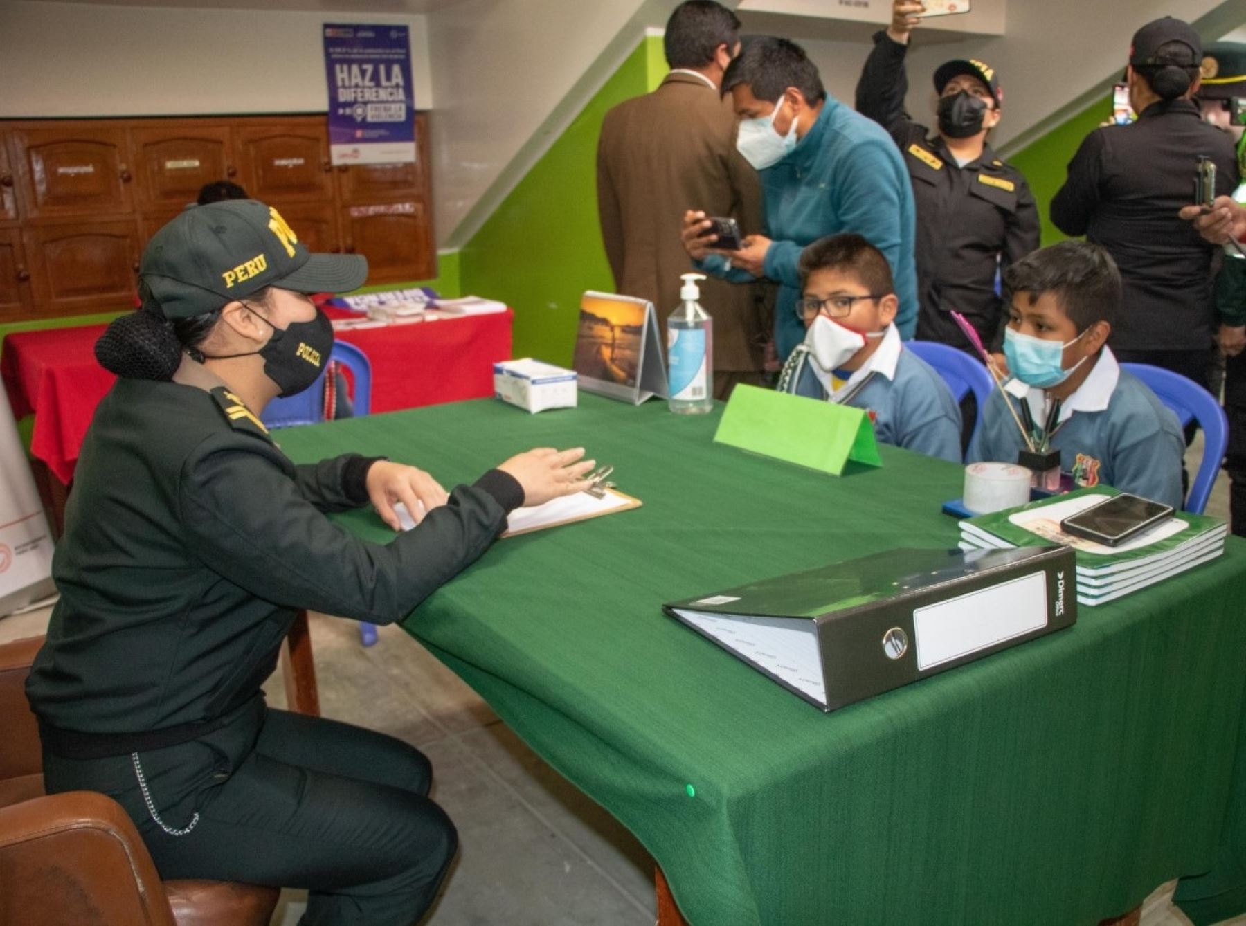 Colegio de Huaraz inaugura la tercera “minicomisaría escolar” de esa provincia ancashina para atender denuncias de estudiantes, docentes y padres de familia.