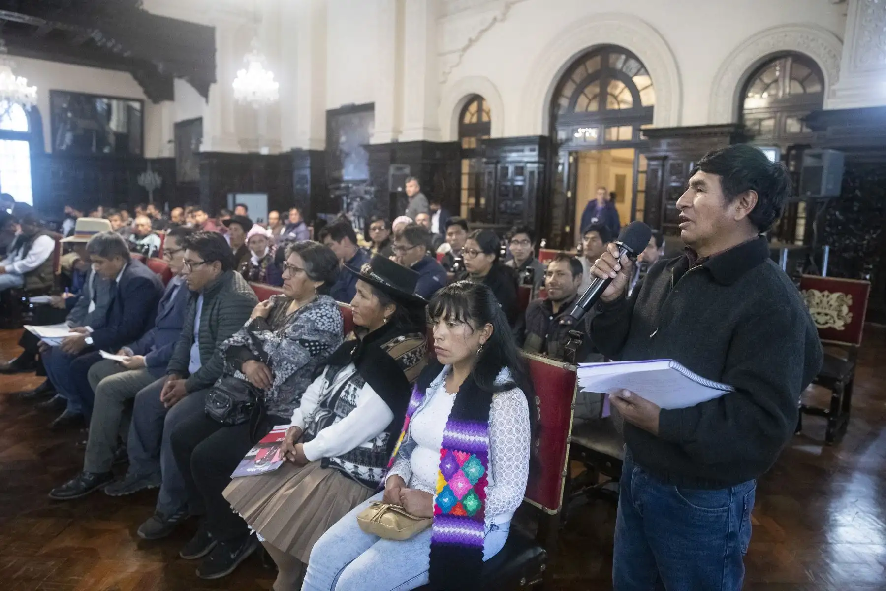 El presidente de la República, Pedro Castillo, se reunió con camelicultores de distintas regiones del país, en Palacio de Gobierno. Foto: ANDINA/Prensa Presidencia