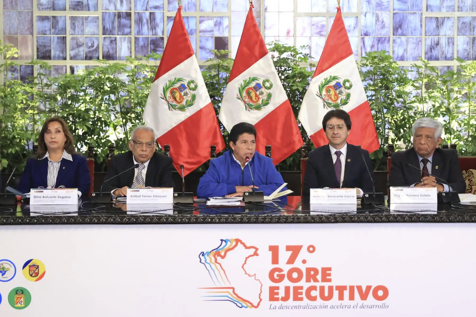 El presidente Pedro Castillo, inaugura Sesión Plenaria del 17 º GORE Ejecutivo, junto a Gabinete Ministerial y gobernadores de todas las regiones del país. Actividad se realiza en el Gran Comedor de Palacio de Gobierno. Foto: ANDINA/Prensa Presidencia
