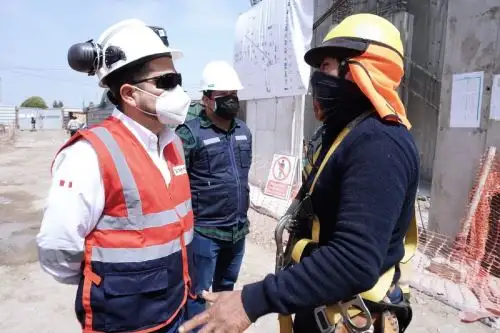 Protección de los trabajadores de construcción civil. Cortesía Sunafil
