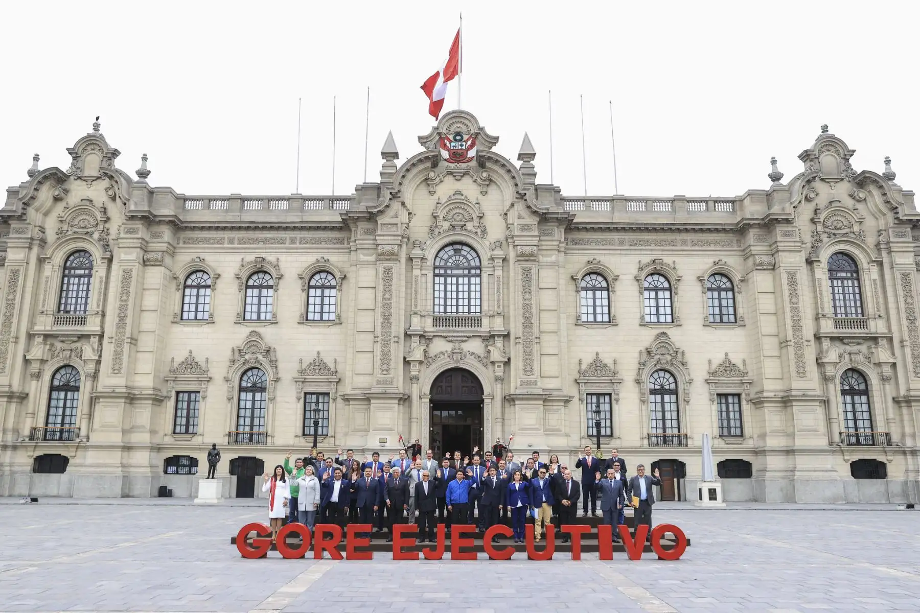 Foto oficial del 17º GORE Ejecutivo en Palacio de Gobierno. Foto: ANDINA/Prensa Presidencia