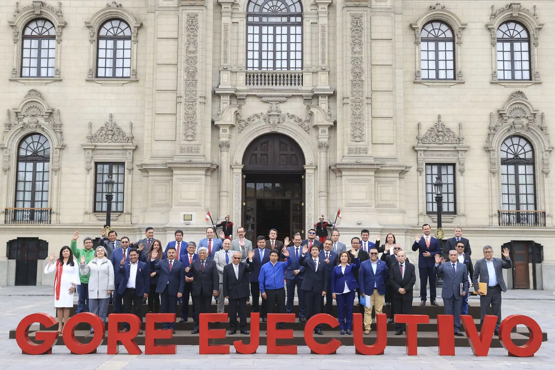 Foto oficial del 17º GORE Ejecutivo en Palacio de Gobierno. Foto: ANDINA/Prensa Presidencia