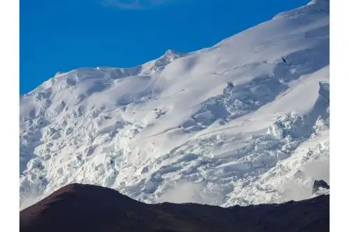 La deglaciación de estos macizos es ocasionada por el calentamiento global. Foto: ANDINA/cortesía Rigoberto Ibarra.