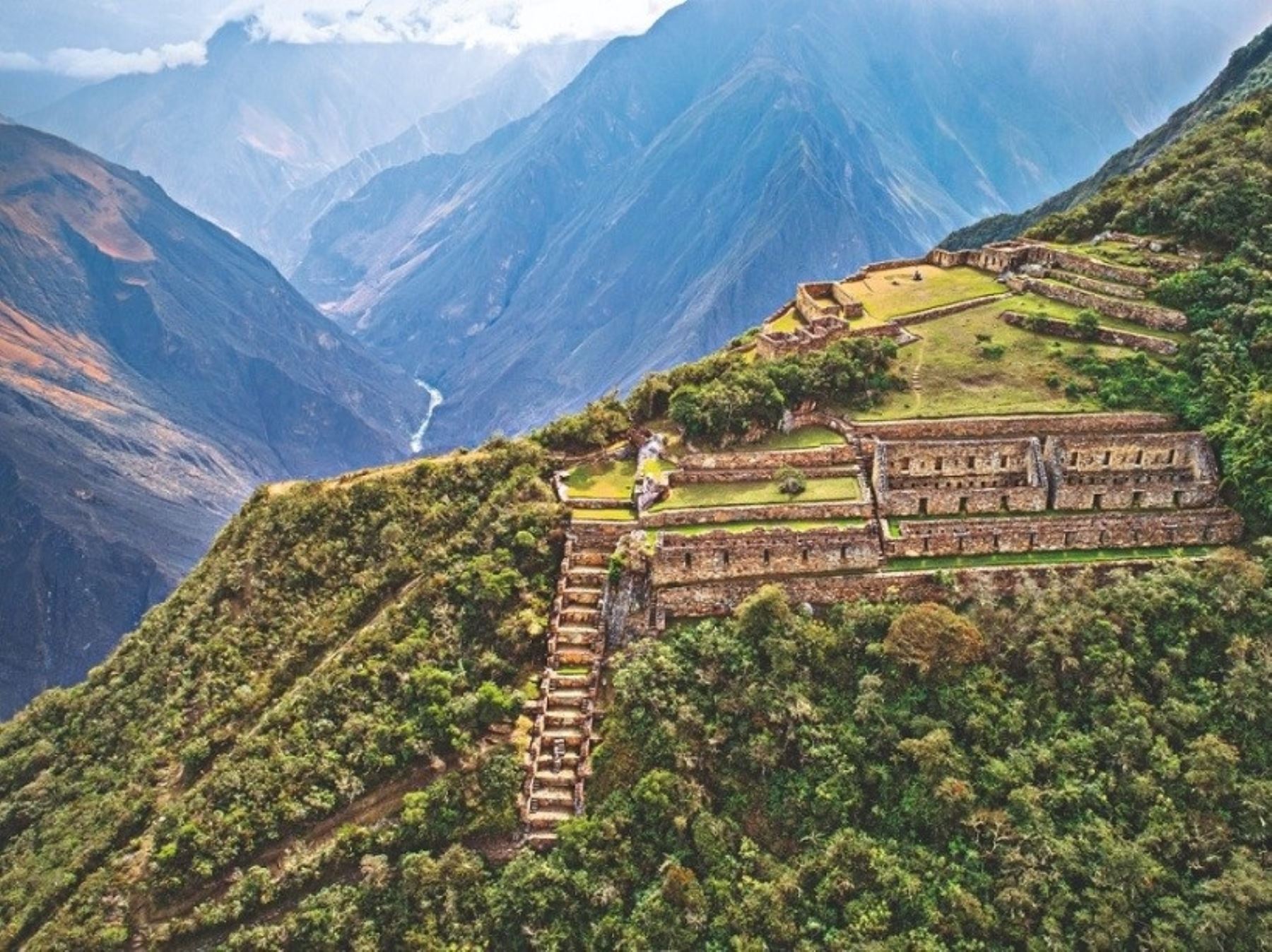 El complejo arqueológico Choquequirao, ubicado en Cusco, fue elegido por National Geographic como uno de los cinco mejores destinos de aventura para visitar el 2023.