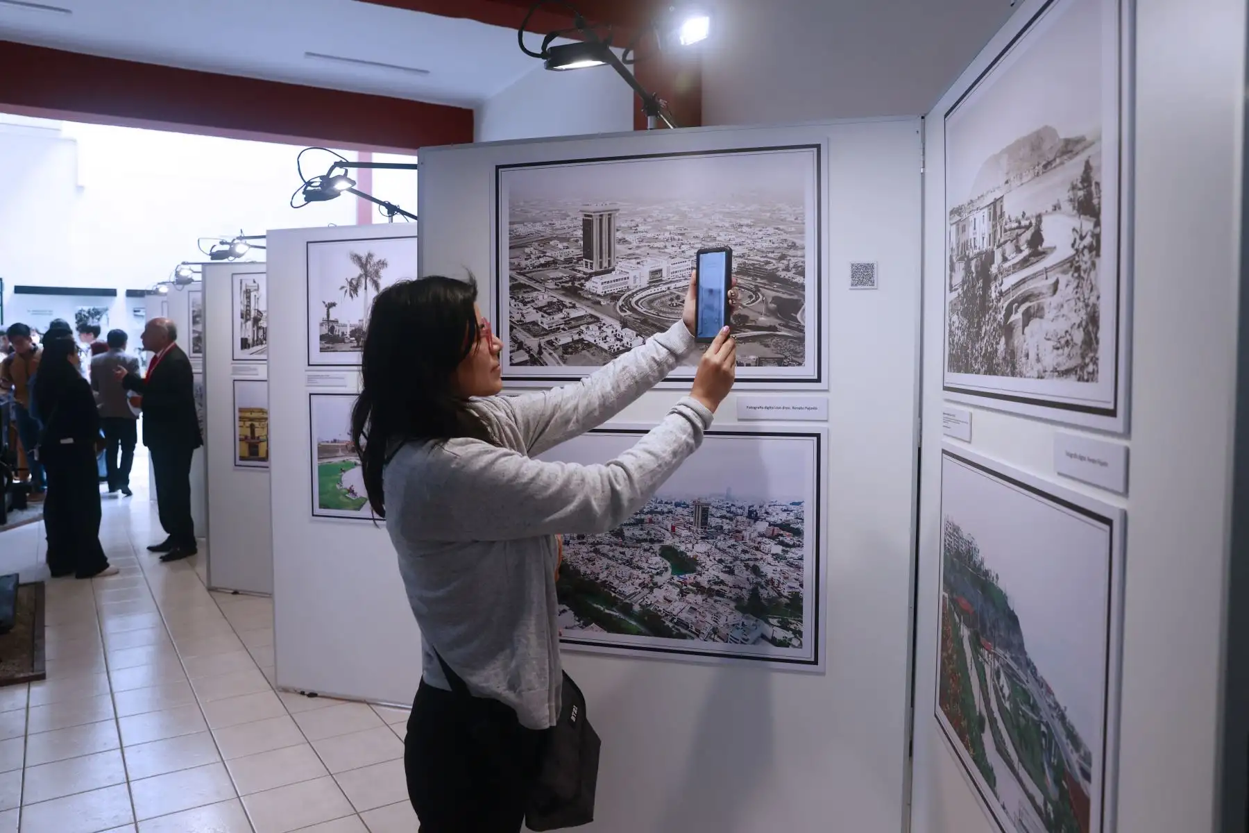 Museo Gráfico del diario oficial El Peruano inaugura exposición, Memorias de Lima y Callao, entre lo analógico y lo digital. Foto: ANDINA/Melina Mejía