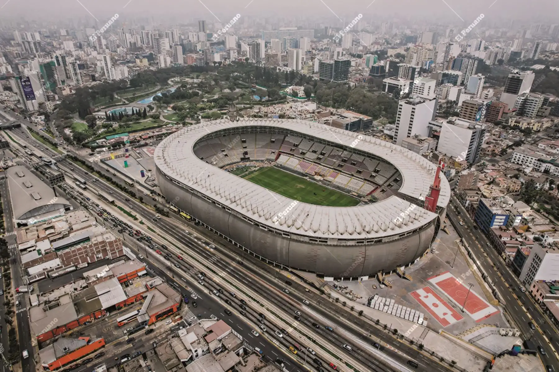 Lima - 17 setiembre 2022 / Vista panoramica  del Estadio Nacional, primer escenario deportivo del Perú. Foto: Diario Oficial El Peruano / Renato Pajuelo