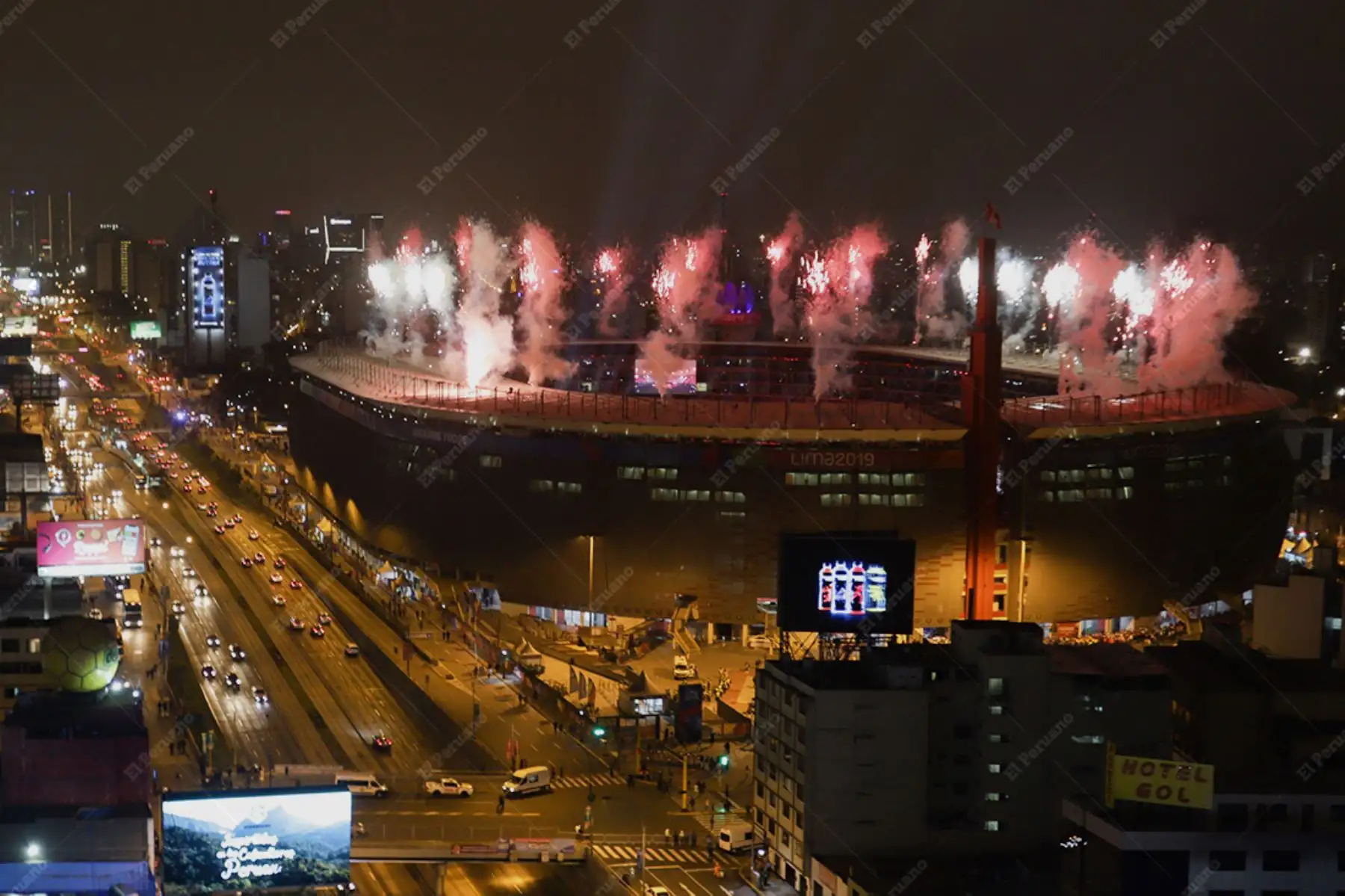 Lima - 11 agosto 2019 / Fuegos artificiales en el Estadio Nacional en la ceremonia de Clausura de los Juegos Panamericanos Lima 2019. Foto: Diario Oficial El Peruano / Jorge Tello