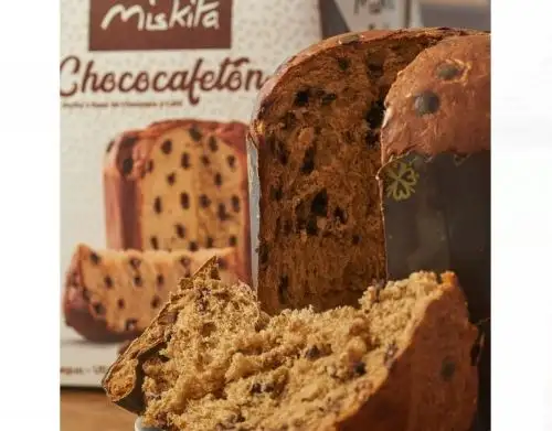 Panetón elaborado con harina de café y otras delicias como galletas y panes elaborados con el aromático grano prometen cautivar a los asistentes a la feria Ficafé 2022 que empieza mañana en Huamanga, Ayacucho. ANDINA/Difusión